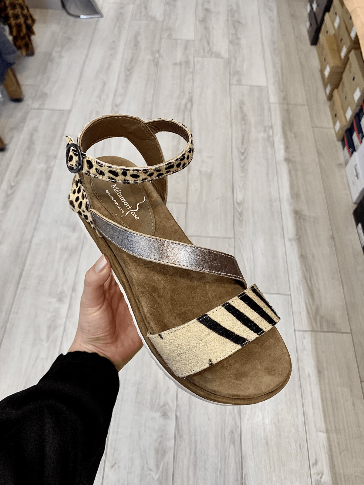 sandales à talons plats